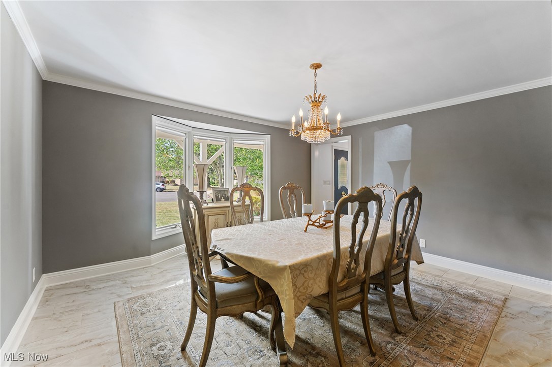 Hamilton Lake Manor #3 - Residential