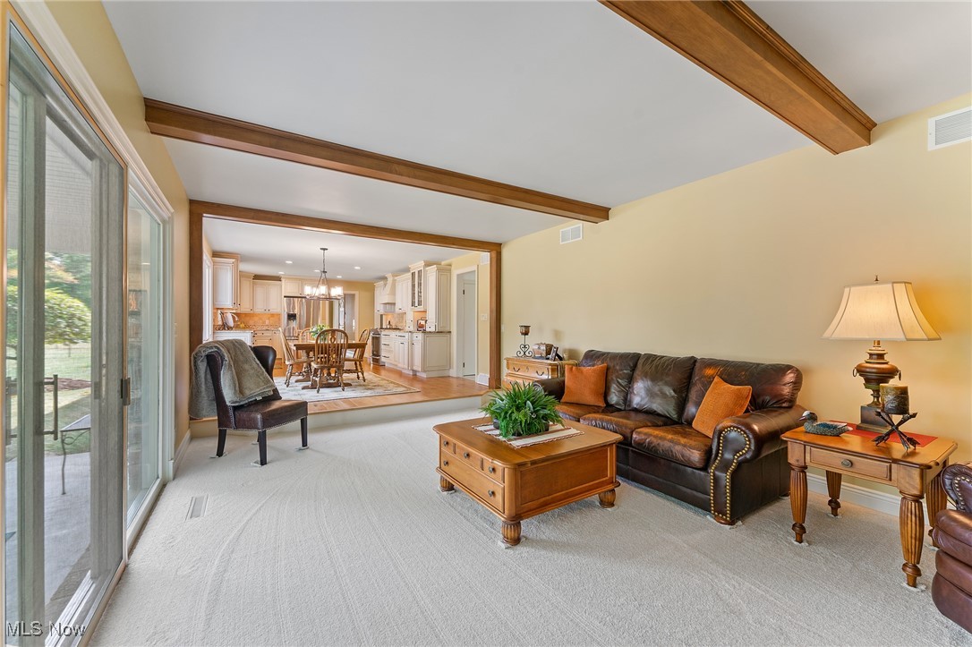 Hamilton Lake Manor #3 - Residential