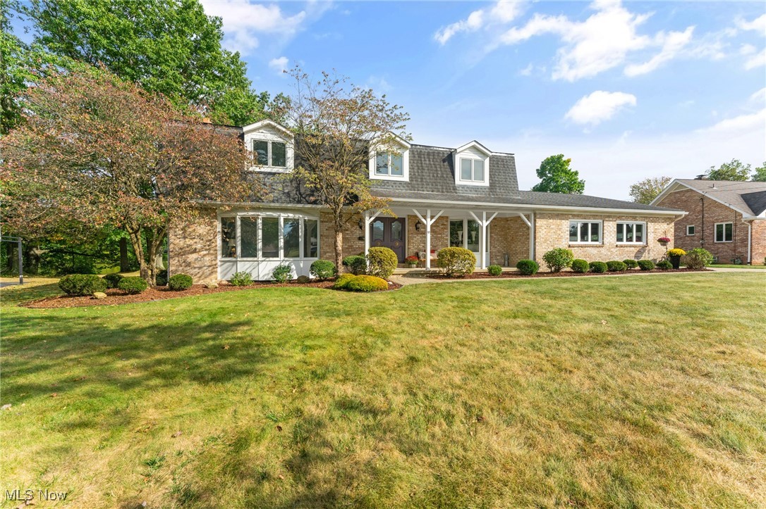 Hamilton Lake Manor #3 - Residential