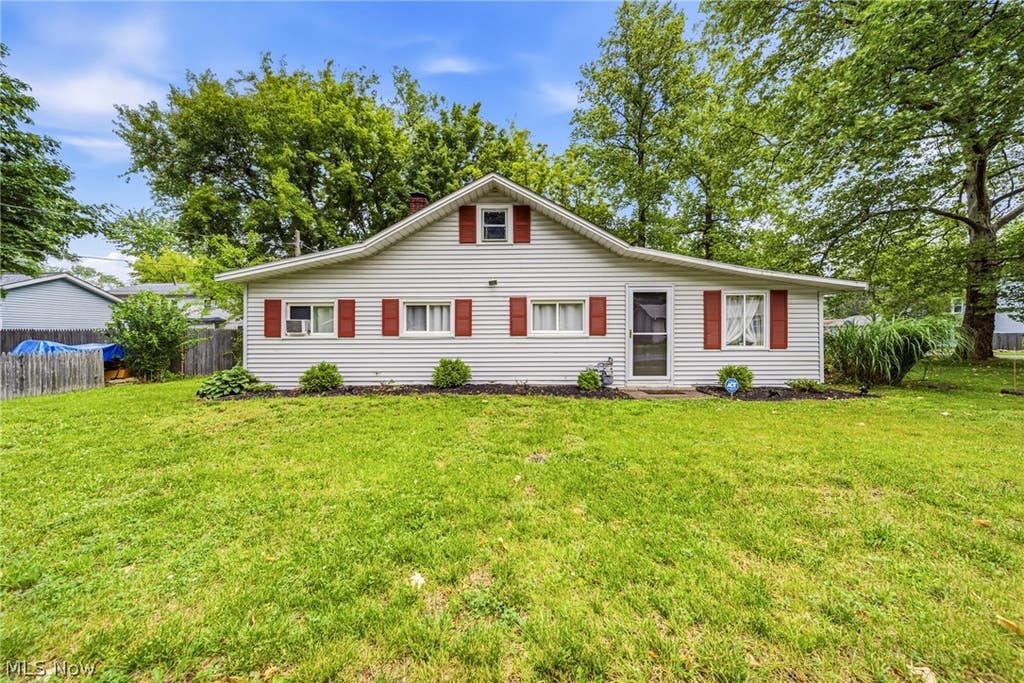 Photo of 1588 Yale Avenue, Madison, OH 44057 (MLS # 5218592)