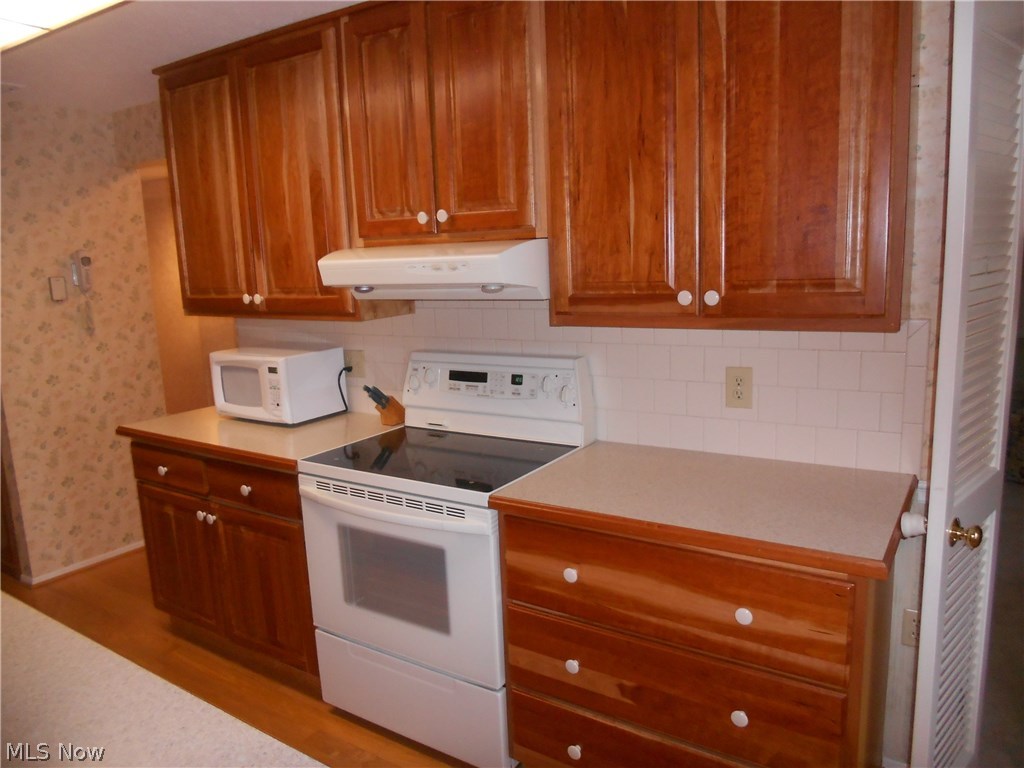 Silver Lake Towers Condo - Residential