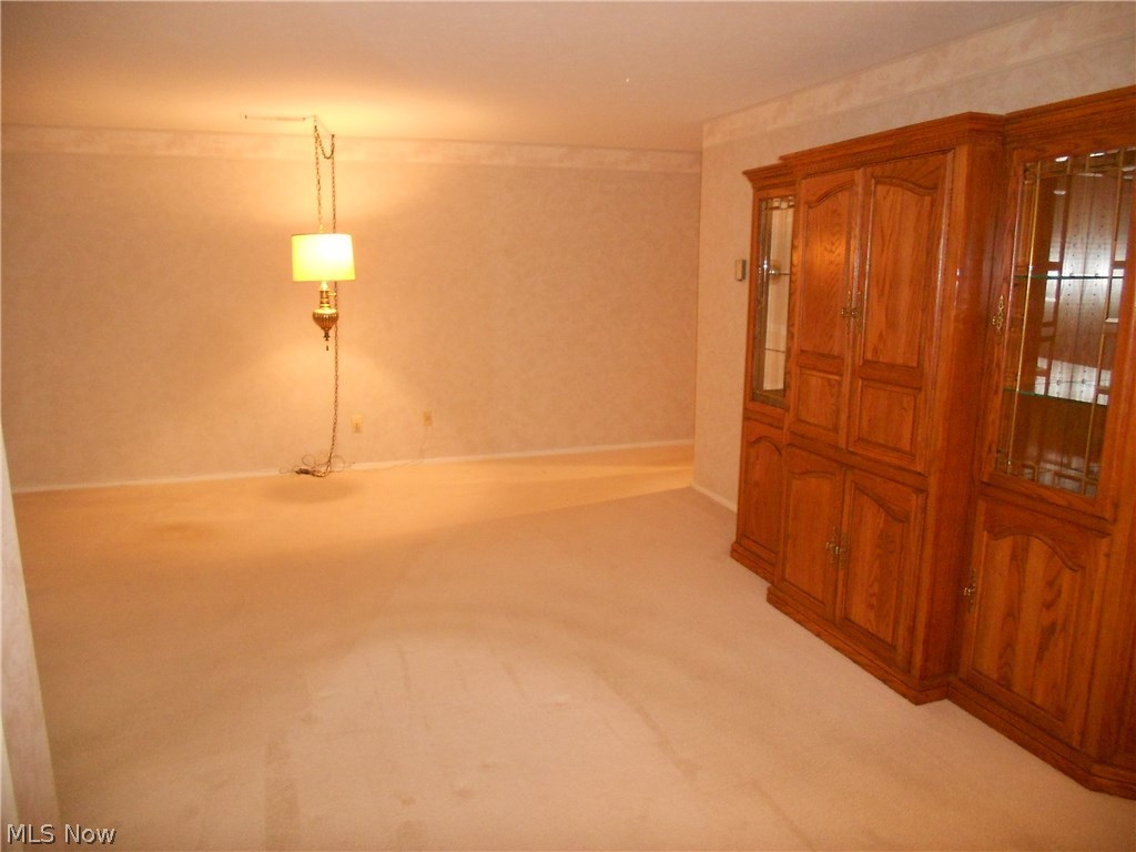 Silver Lake Towers Condo - Residential