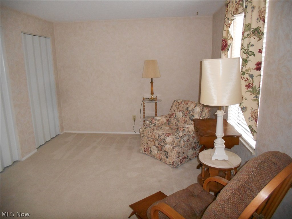 Silver Lake Towers Condo - Residential