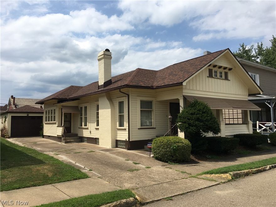 Cute 2 bedroom 1 bath ranch home. Large living room. Eat-in kitchen with plenty of cabinet space and breakfast bar. Clean and neat. Fenced yard and 1 car garage.