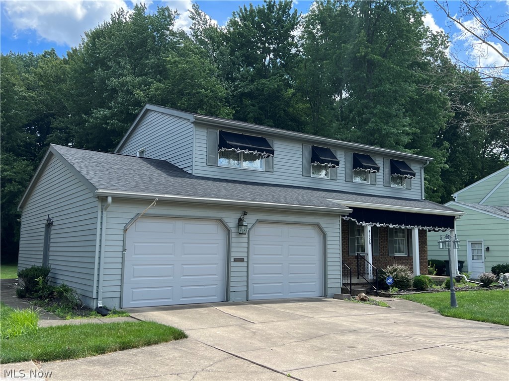 Photo 1 of 21 — 4686 Englesson Drive NW, Warren, OH 44485