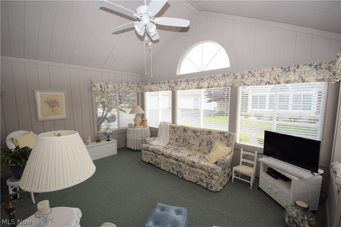 Villas/Chapel Hill Condo Ph I - Residential