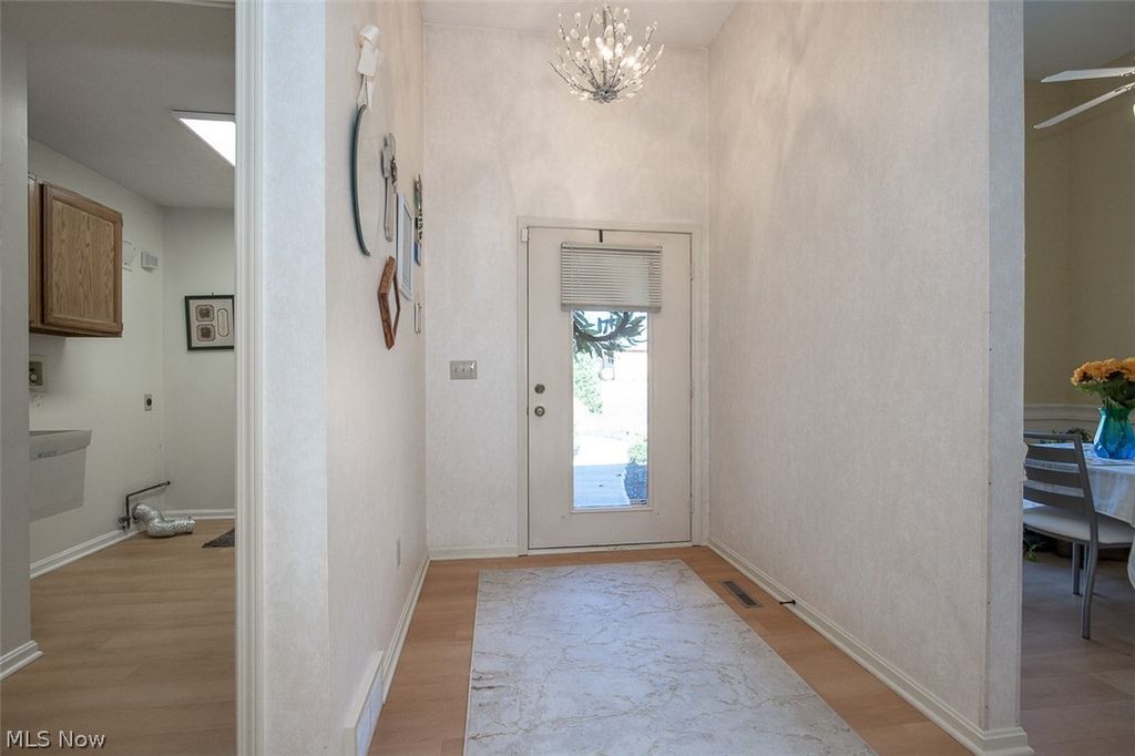 Photo of 920 Hemlock Lane, Sagamore Hills, OH 44067 (MLS # 5191881)