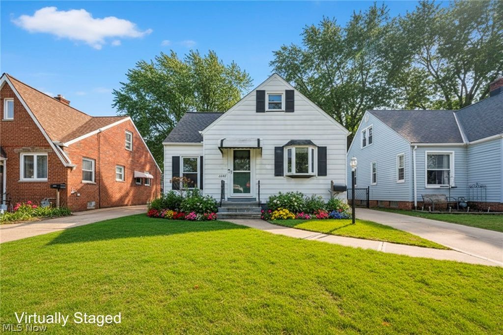 Photo of 6207 Gilbert Avenue, Parma, OH 44129 (MLS # 5195440)