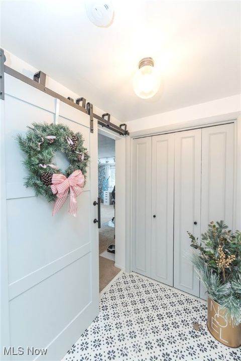 Tiny photo for 975 Colony Drive, Aurora, OH 44202 (MLS # 5178538)