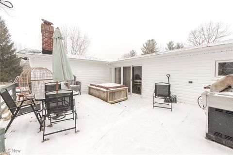 Tiny photo for 975 Colony Drive, Aurora, OH 44202 (MLS # 5178538)