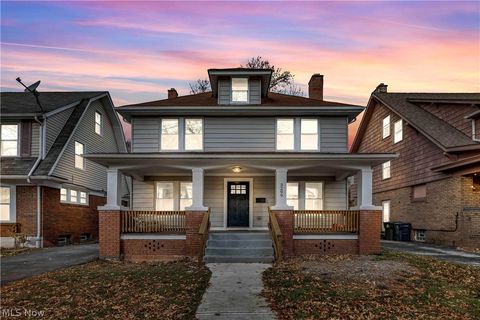 Homes For Sale - 3299 Yorkshire Road<br/> Cleveland Heights, OH 44118