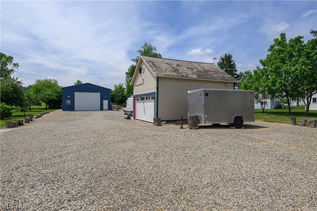 Photo of 372 Park Avenue SW, Bolivar, OH 44612 (MLS # 5217139)