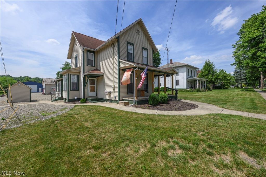 Photo of 372 Park Avenue SW, Bolivar, OH 44612 (MLS # 5217139)