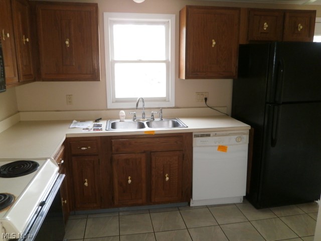 Hooly Hills 01 - Residential