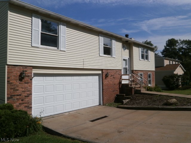 Hooly Hills 01 - Residential