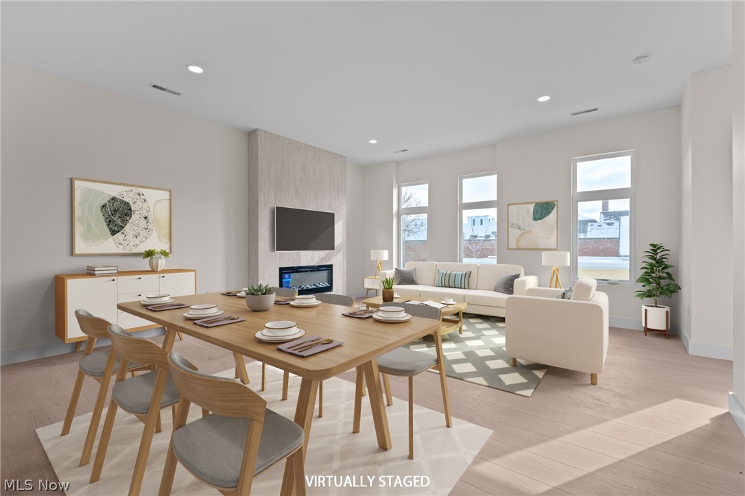 Burik Luxury Townhomes - Residential