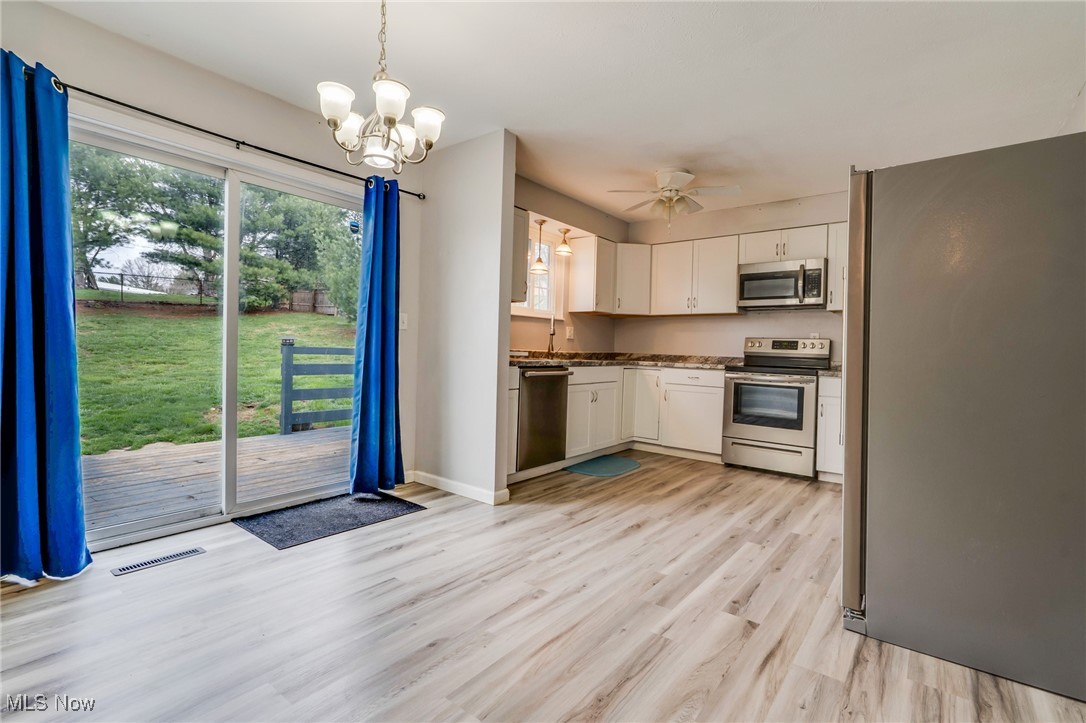 44 Hickory Drive, Little Hocking, Ohio image 3