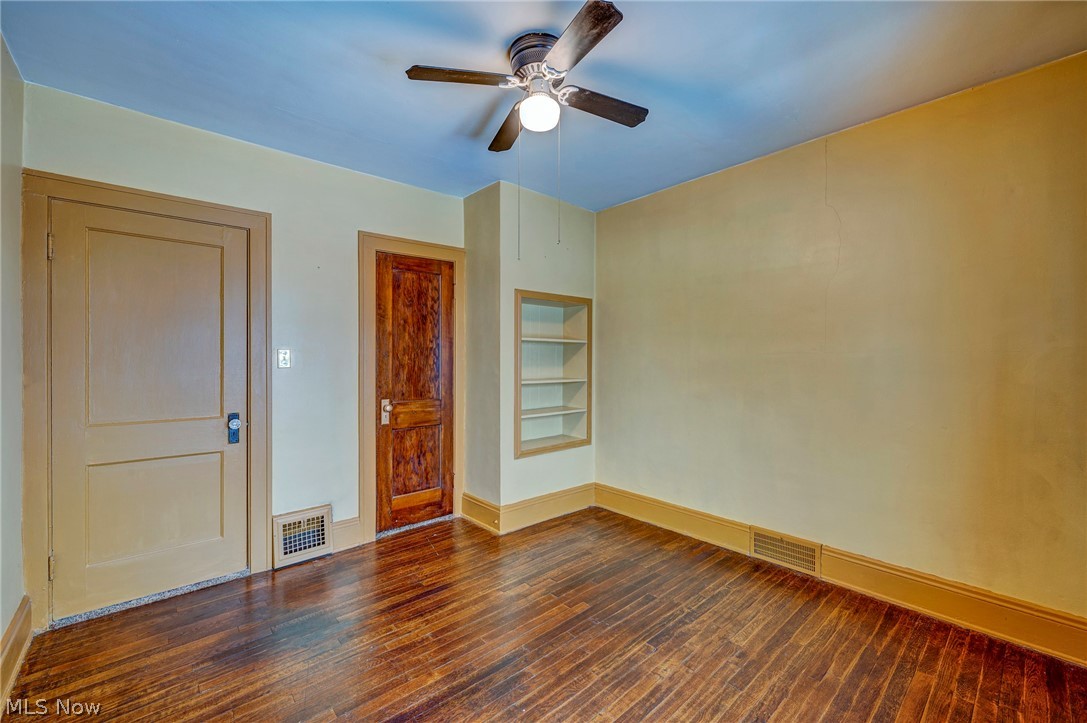 Pelham Manor - Residential