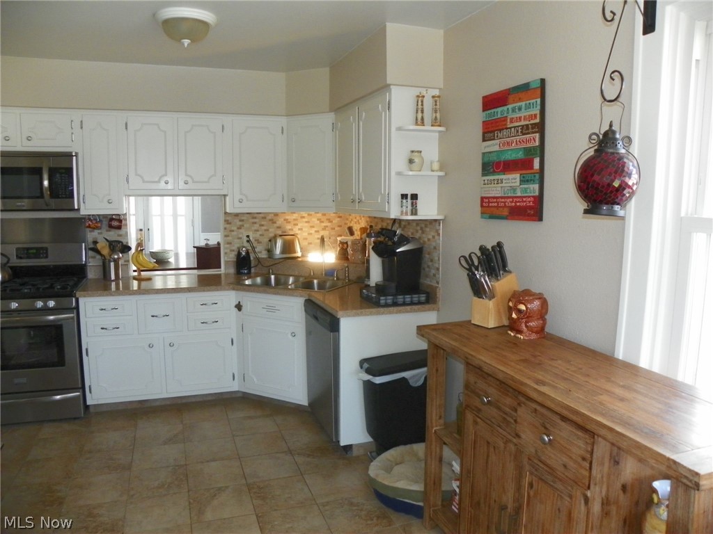 William A Schleicher Arthur Ave - Residential