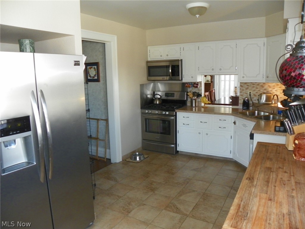 William A Schleicher Arthur Ave - Residential