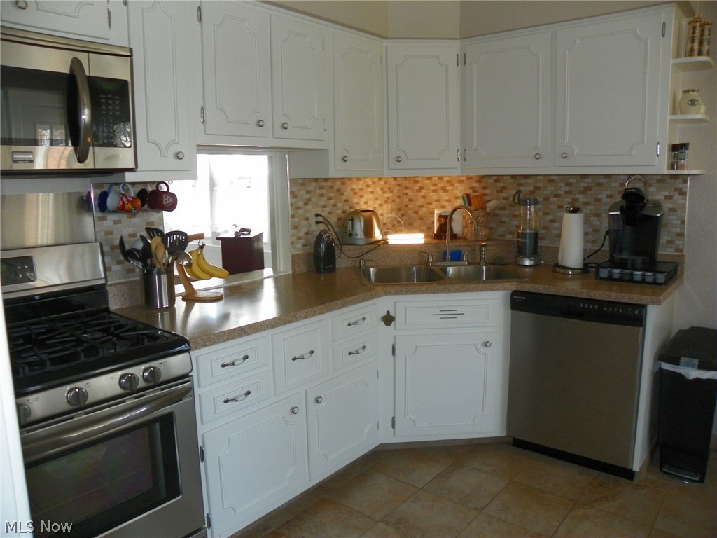 William A Schleicher Arthur Ave - Residential