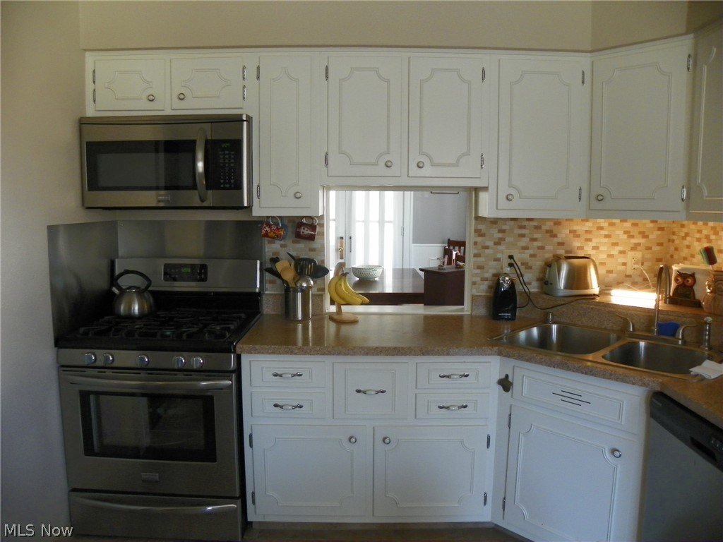 William A Schleicher Arthur Ave - Residential