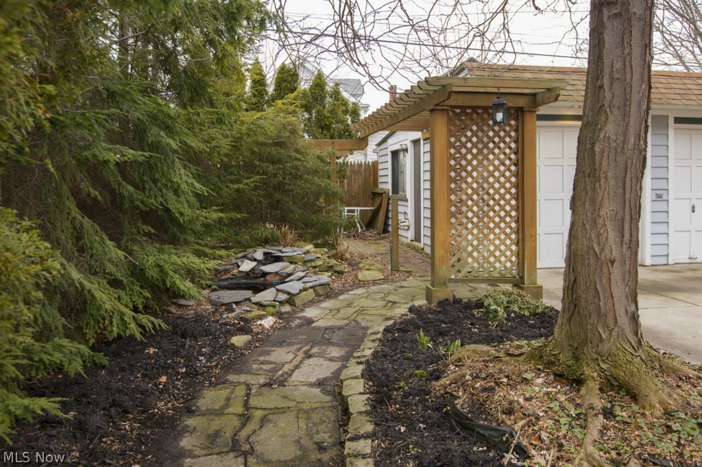 Mathews & Gilbert 07 - Residential