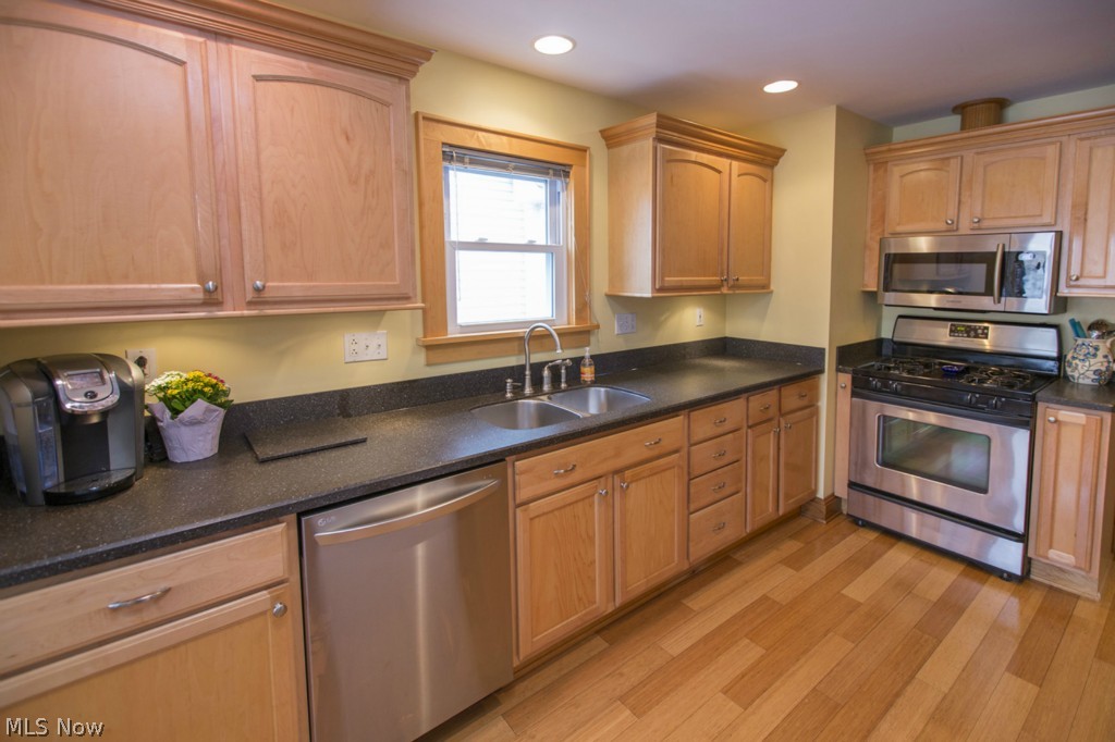 Mathews & Gilbert 07 - Residential