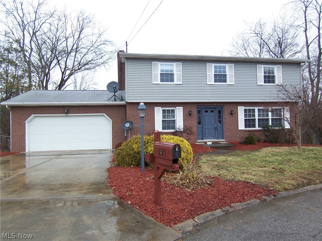Finished sq ft is over 2600. Recent updates, over-sized rooms & family room. New Gas Logs in the Family Room.Rec room in basement walks out onto a large patio. Screened porch & open deck area. Laundry chute in upstairs bathroom. Fenced yard & in a cul-de-sac for privacy. North Hills. Priced to sell!