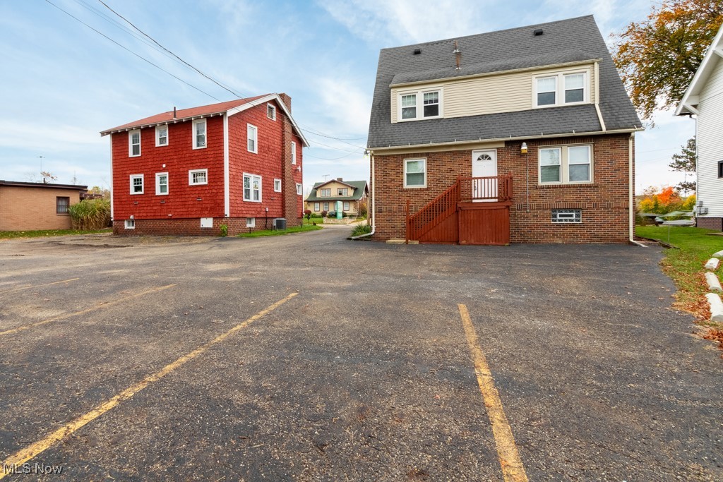 Canton - Commercial Sale
