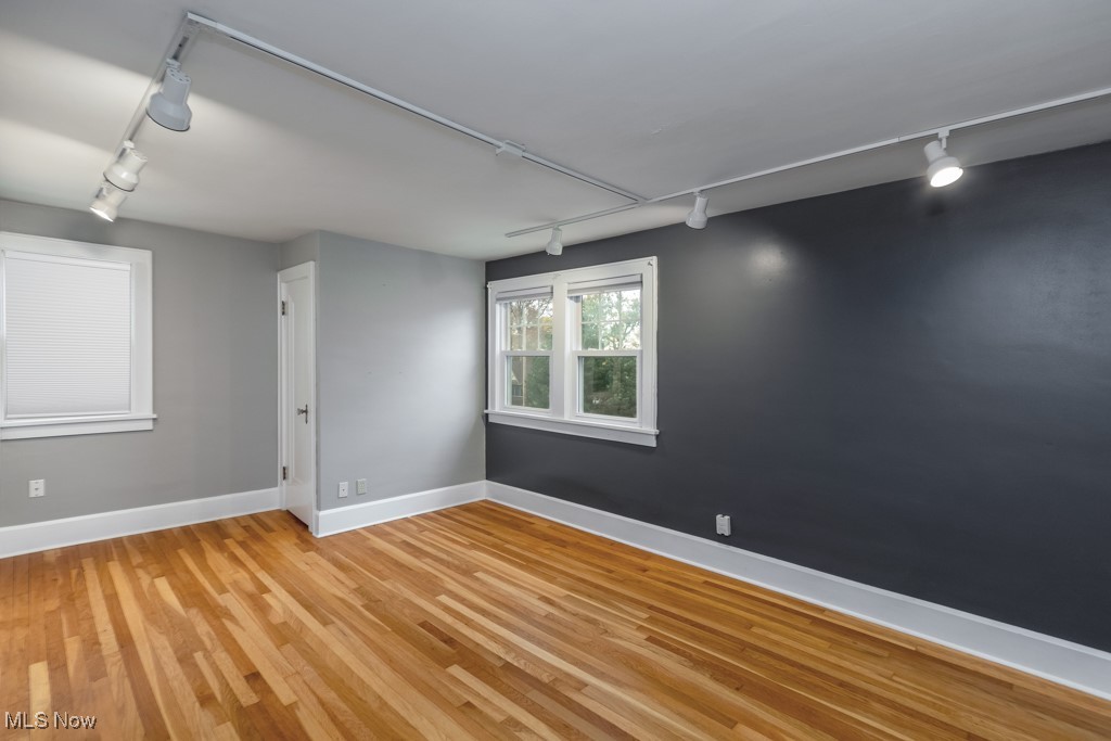 Canton - Commercial Sale