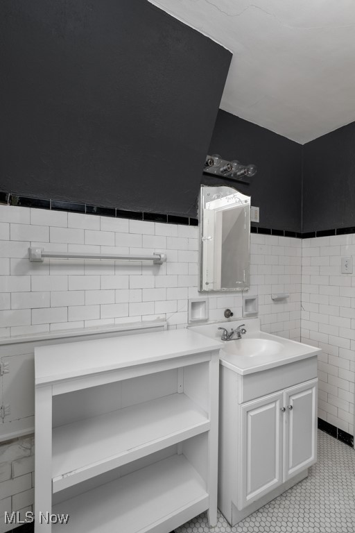 Canton - Commercial Sale