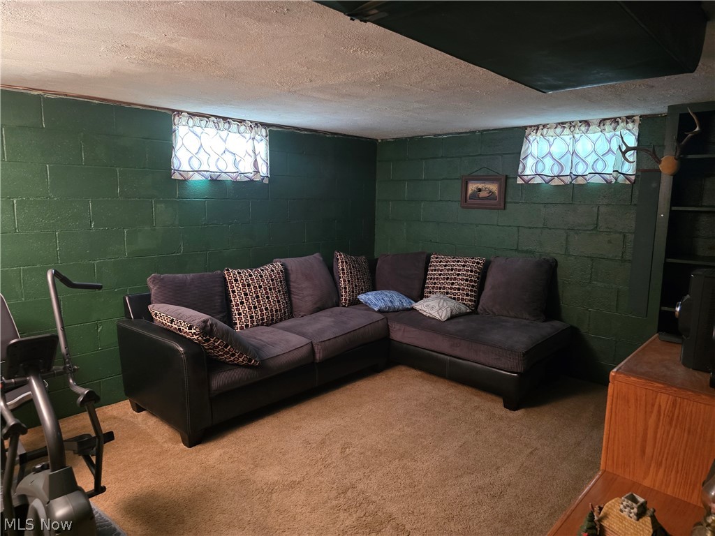 Cuyahoga River Estate - Residential