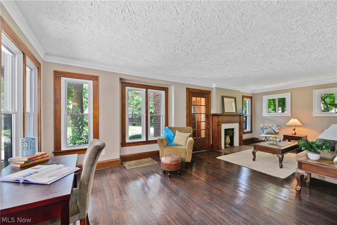 Wm T Arnos Belvoir Green - Residential