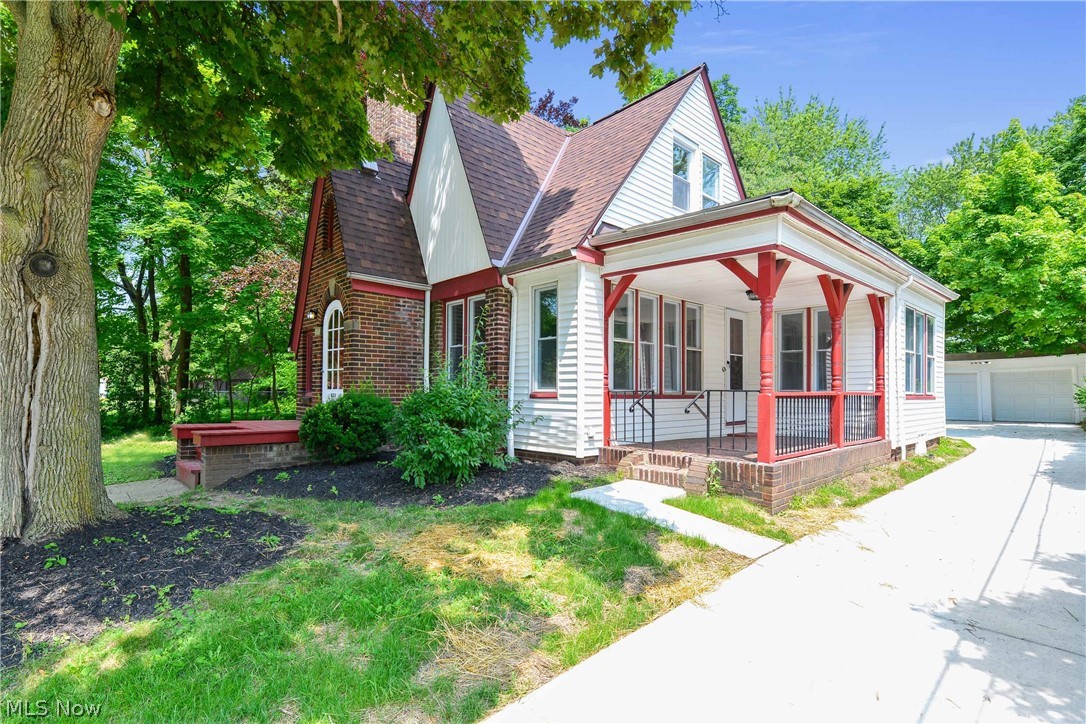 Wm T Arnos Belvoir Green - Residential