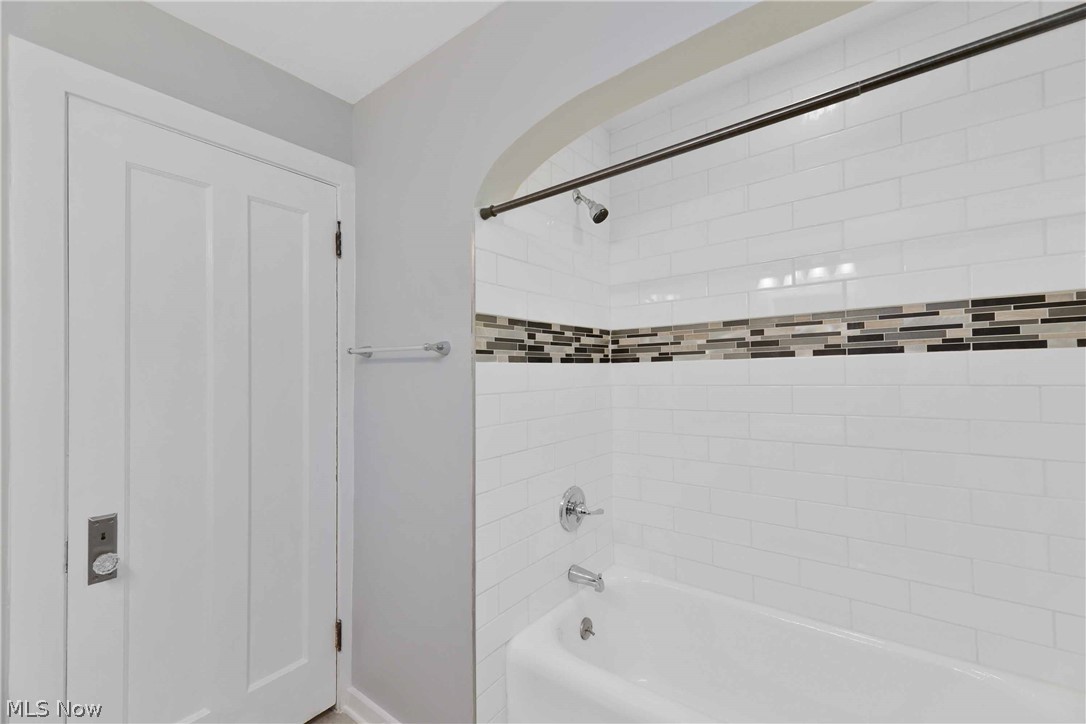 Wm T Arnos Belvoir Green - Residential