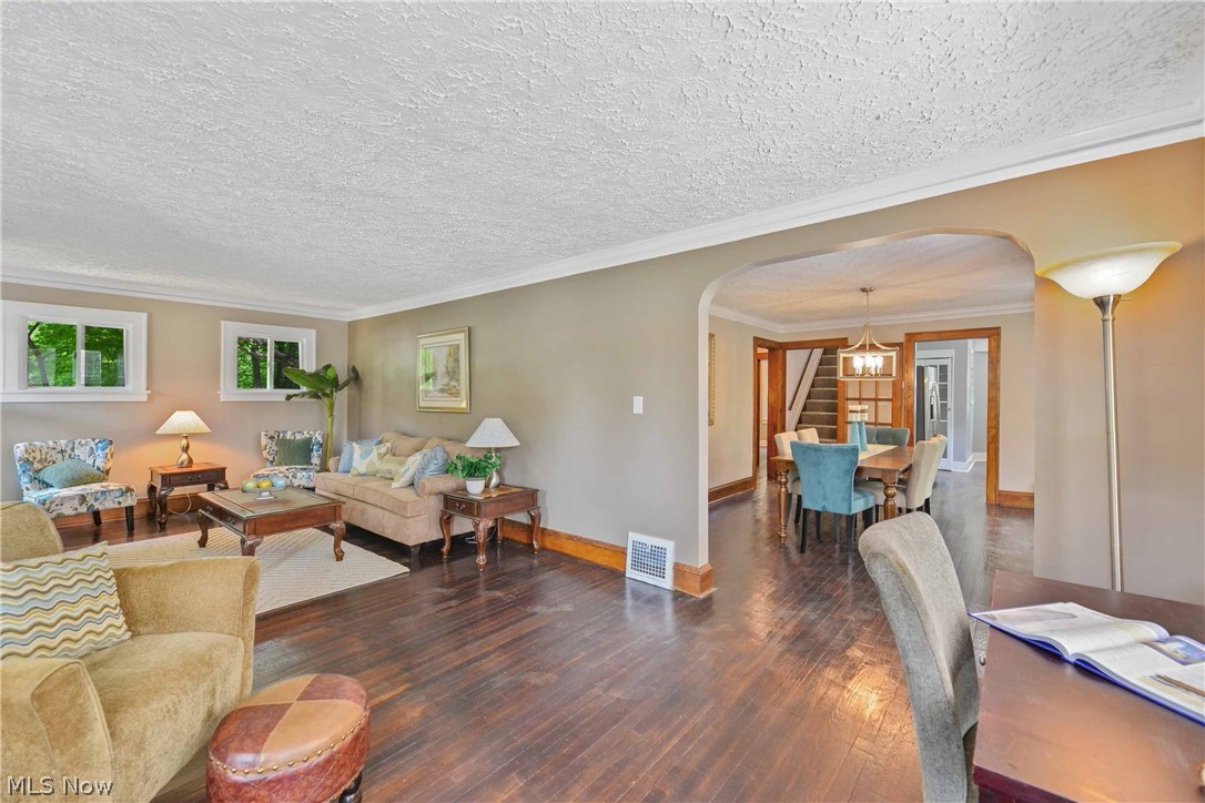 Wm T Arnos Belvoir Green - Residential