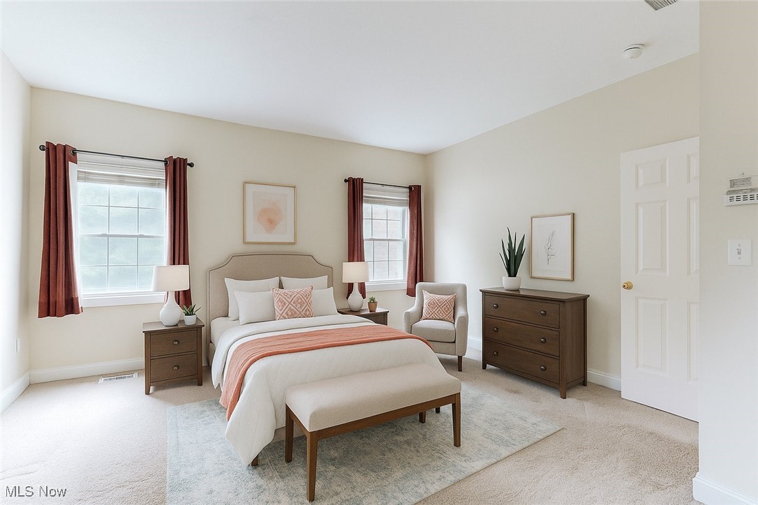 Willoughby, Ohio 44094, United States, 2 Bedrooms Bedrooms, ,3 BathroomsBathrooms,Residential,Contingent,150835