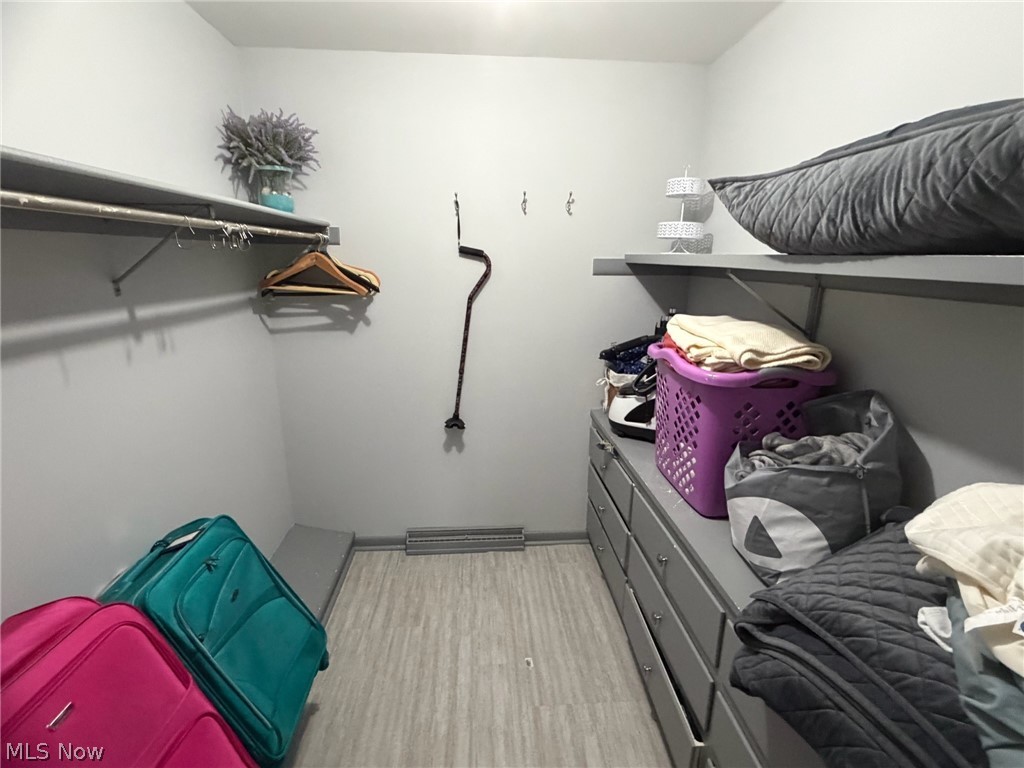 Village/Minerva - Residential