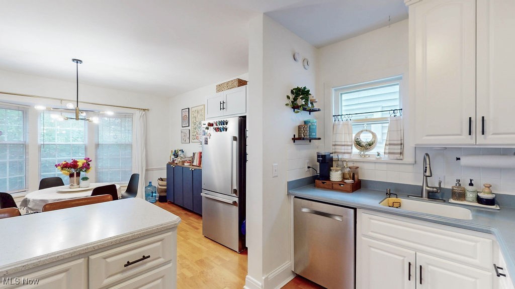 Shaker Heights, Ohio 44122, United States, 4 Bedrooms Bedrooms, ,3 BathroomsBathrooms,Residential,Active,203647