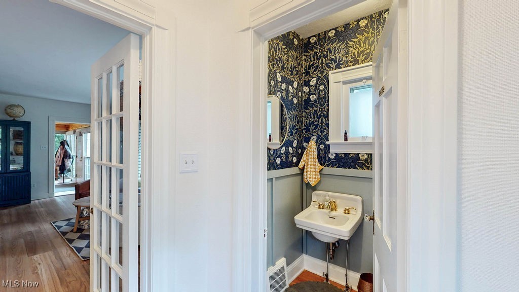 Shaker Heights, Ohio 44122, United States, 4 Bedrooms Bedrooms, ,3 BathroomsBathrooms,Residential,Active,203647