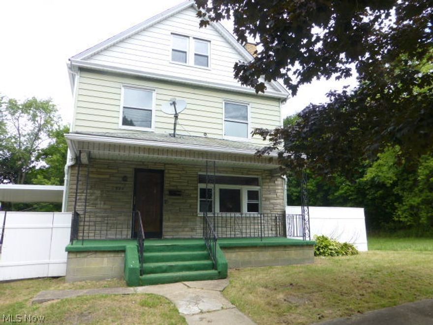 Sold As-Is. No seller paid inspections or repairs. Offer must have earnest money as a Cashiers Check to the Listing Agency with buyer name as the remitter. Need pre-approval or proof of funds documentation with initial offer. No exceptions. This property is eligible for the Freddie Mac FIRST LOOK Initiative through 10/5/2015. Homestead Exemption and Assessments unknown.