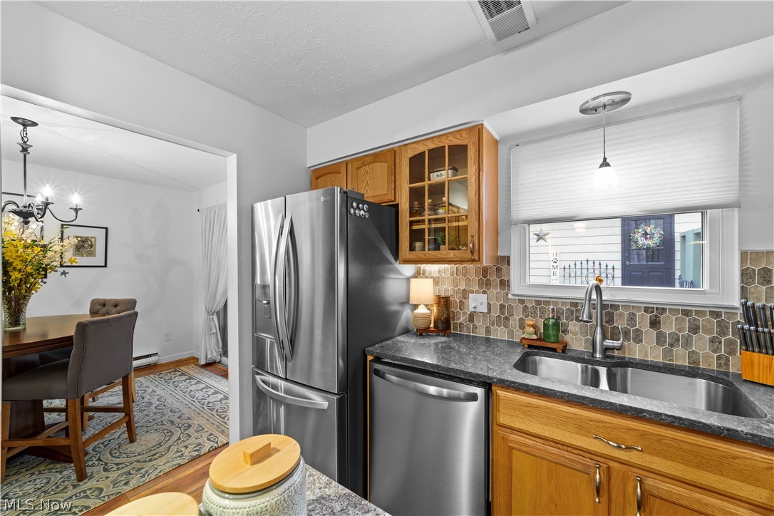 Deepwood Condo - Residential