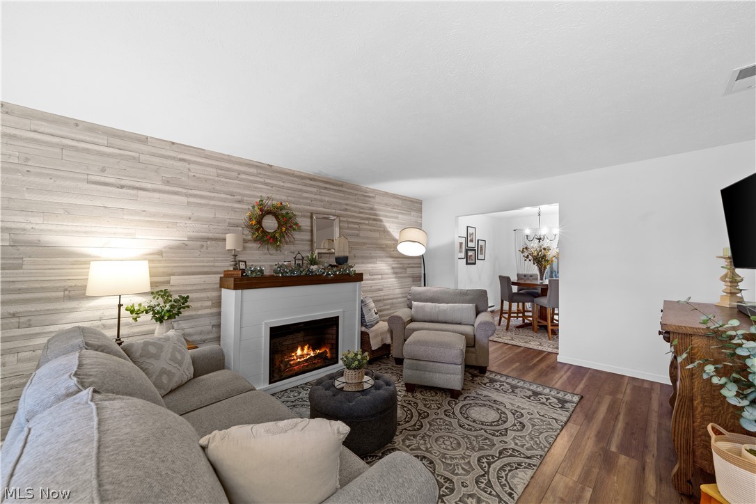 Deepwood Condo - Residential