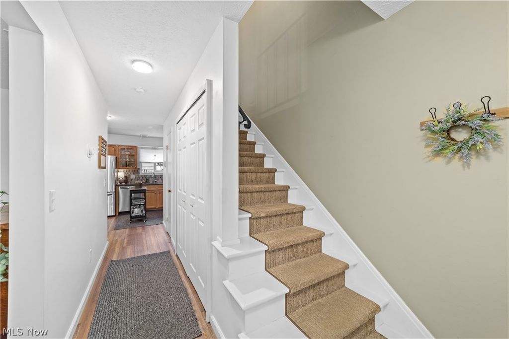 Photo of 8228 Deepwood Boulevard, Mentor, OH 44060 (MLS # 5191904)