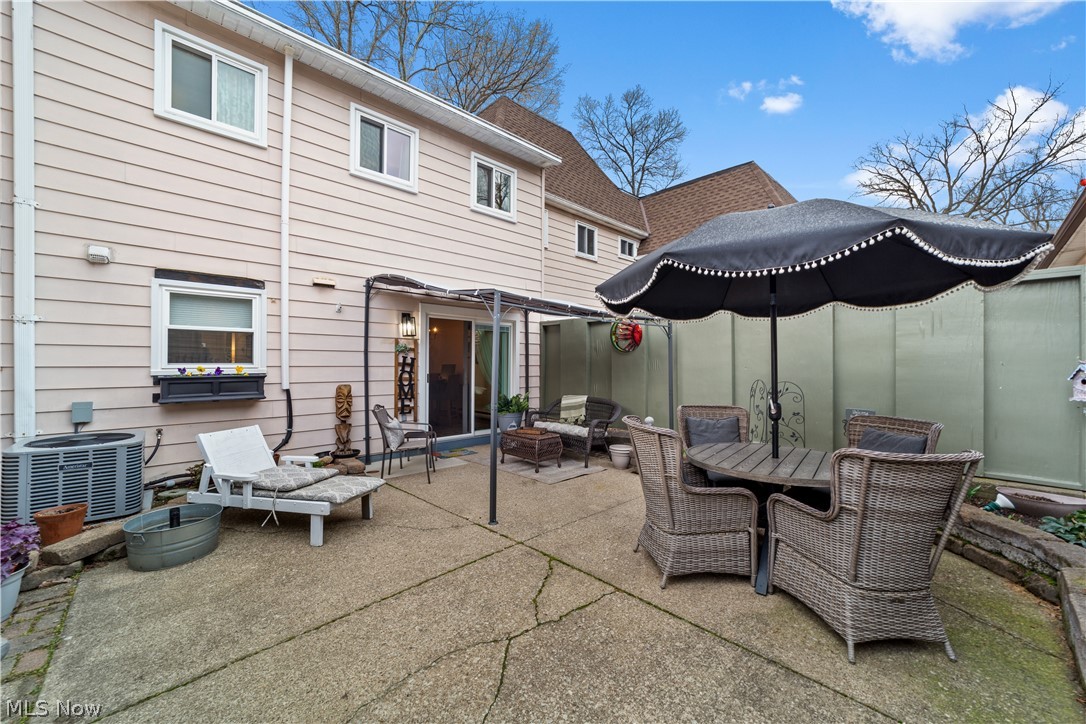 Deepwood Condo - Residential