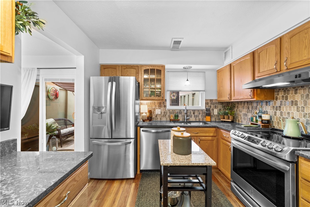 Deepwood Condo - Residential