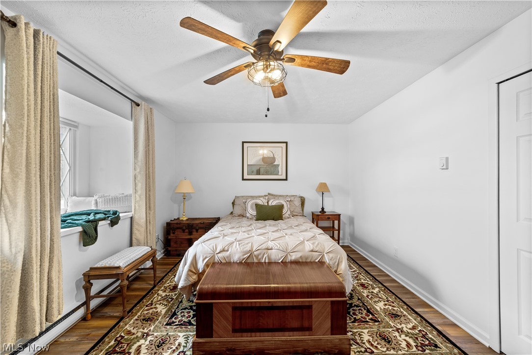 Deepwood Condo - Residential