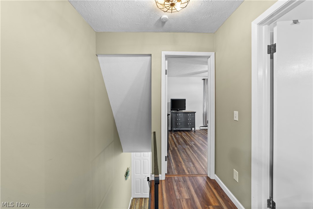 Deepwood Condo - Residential