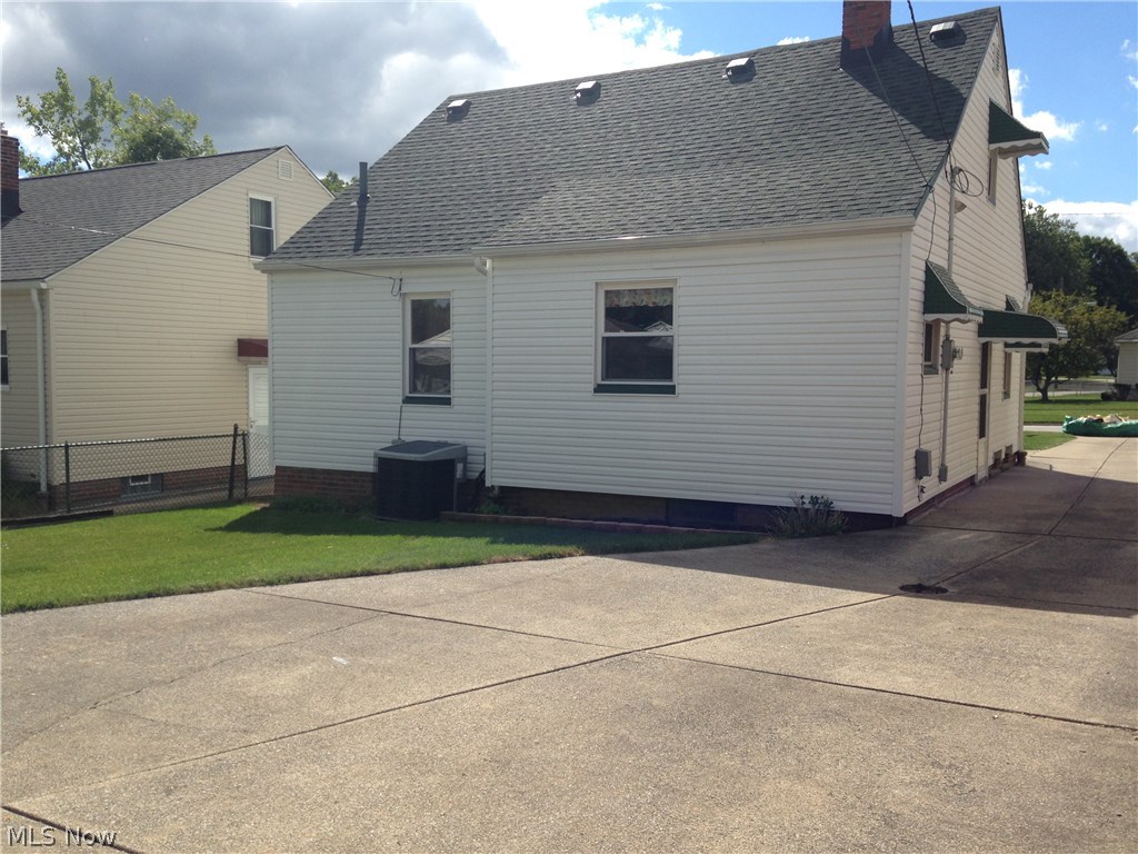 Klumer Realty Cos Unick - Residential Lease